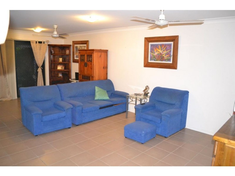 2/7 POINCIANA PLACE, Gracemere QLD 4702