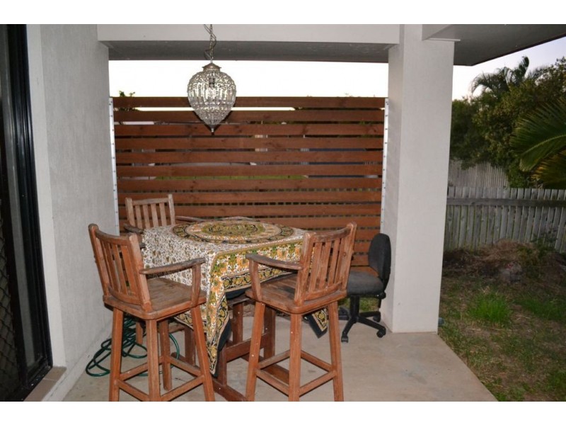 2/7 POINCIANA PLACE, Gracemere QLD 4702