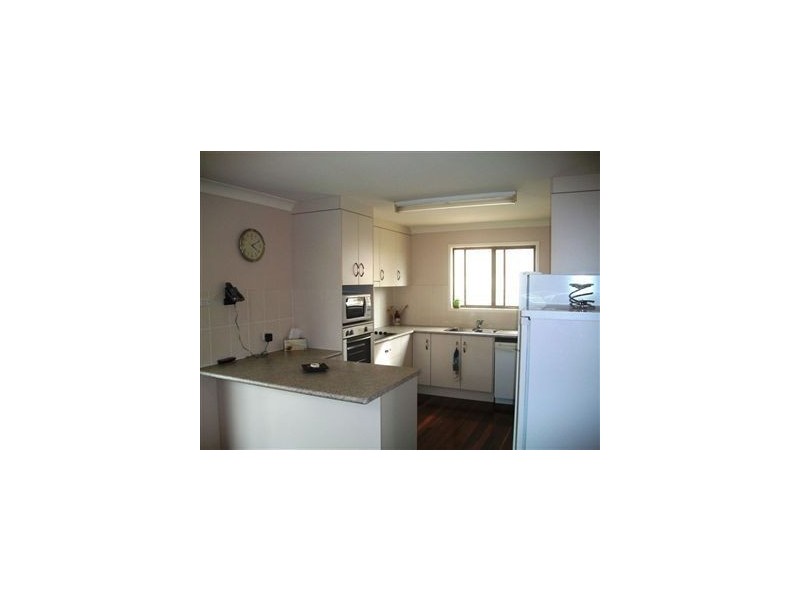9 STOVER STREET, Gracemere QLD 4702