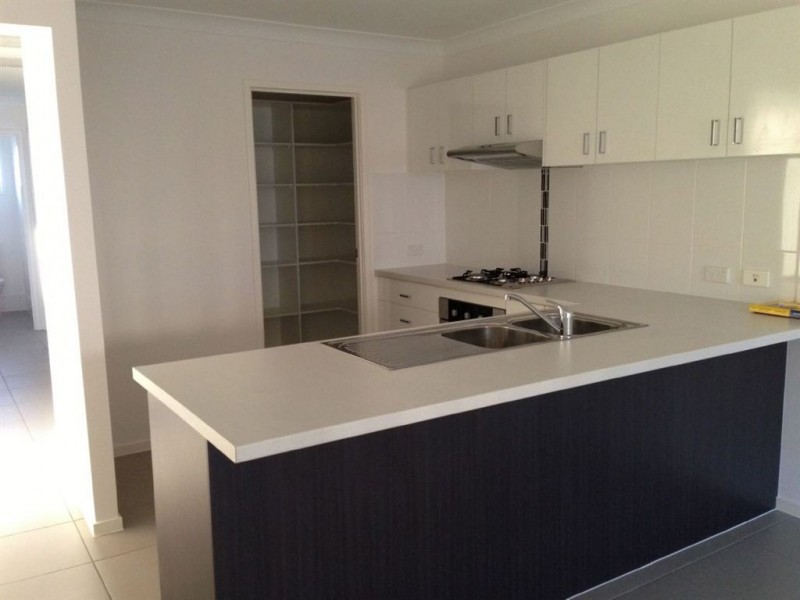 24 Govind Crescent, Gracemere QLD 4702