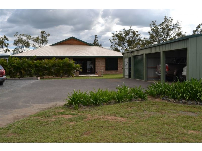 16 Freeman Court, Gracemere QLD 4702