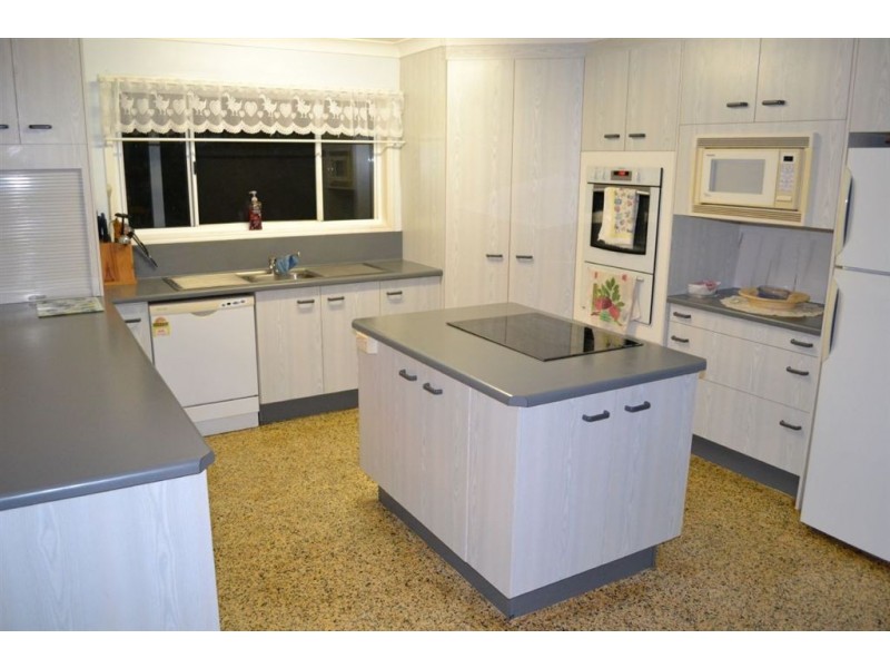 21 HEWILL DRIVE, Gracemere QLD 4702