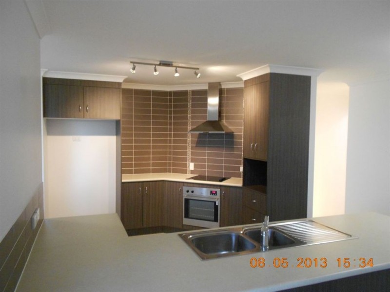 4 Brady Place, Gracemere QLD 4702