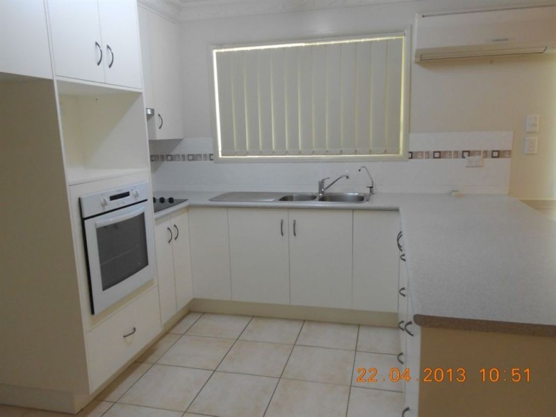 17 Gleeson Close, Gracemere QLD 4702