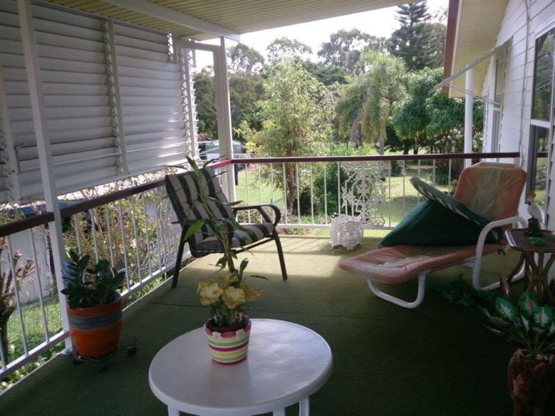 9 Bridge St, Mount Morgan QLD 4714