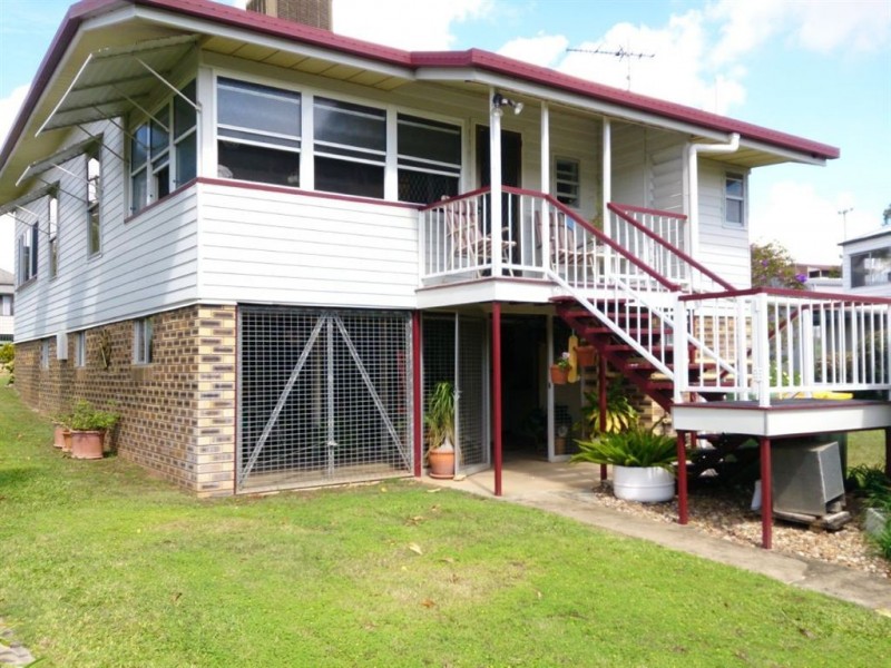 9 Bridge St, Mount Morgan QLD 4714