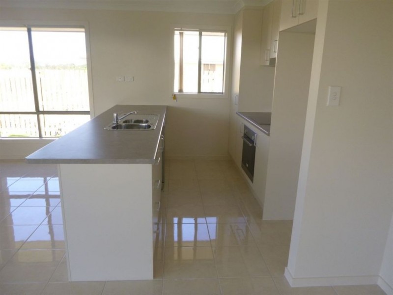 35 Taramoore Road, Gracemere QLD 4702