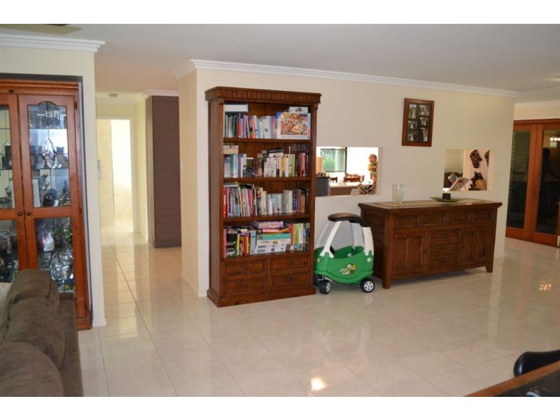 16 FREEMAN COURT, Gracemere QLD 4702
