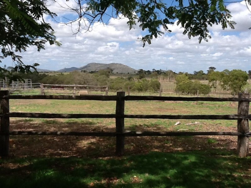 190 Ashford, Gracemere QLD 4702