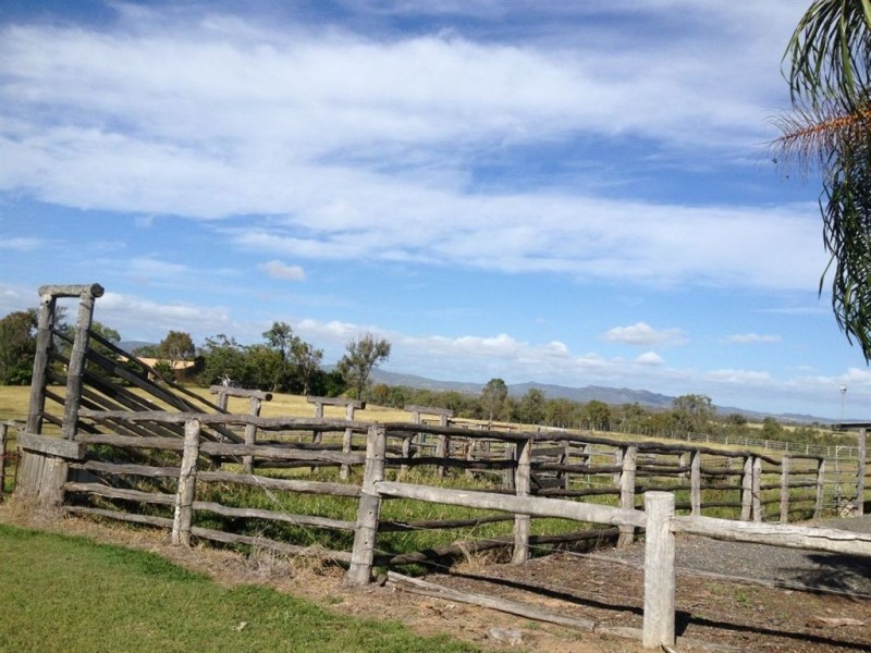 190 Ashford, Gracemere QLD 4702