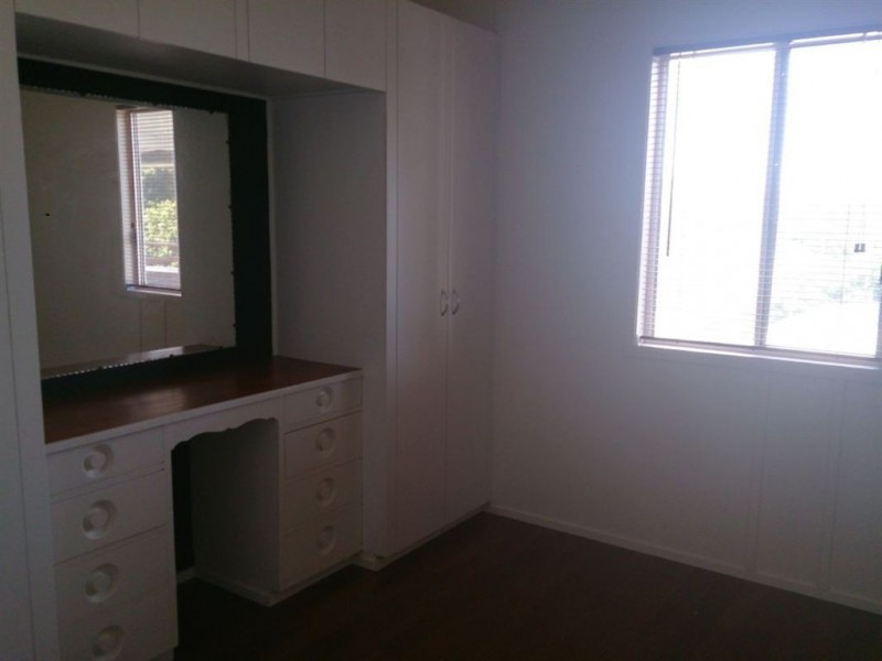 54 East St, Mount Morgan QLD 4714
