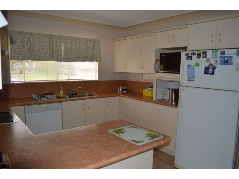 1 Heilbronn Street, West Rockhampton QLD 4700