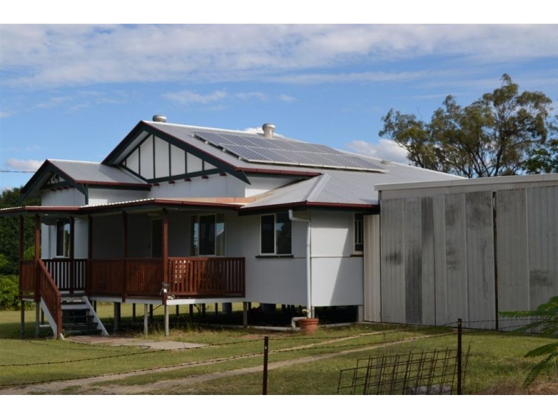 25 BOWER STREET, Stanwell QLD 4702