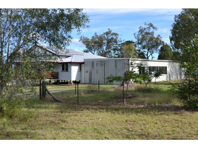 25 BOWER STREET, Stanwell QLD 4702