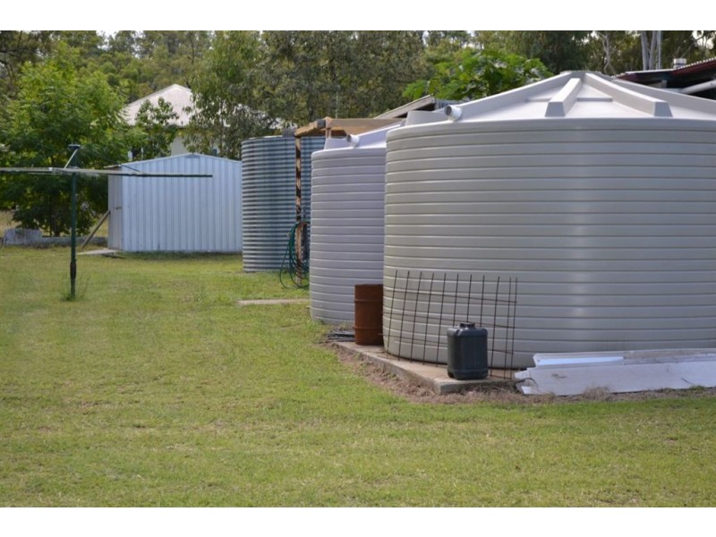 25 BOWER STREET, Stanwell QLD 4702