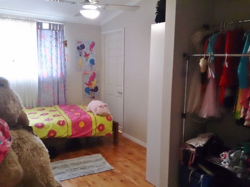 17 Queen Street, Mount Morgan QLD 4714