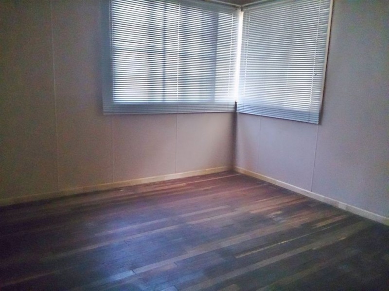 6 Pheasant Creek Rd, Wowan QLD 4702