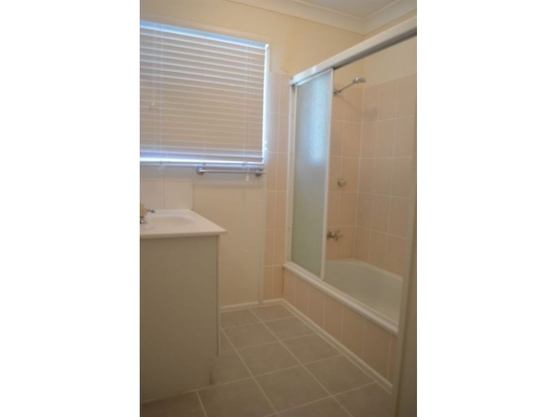 25 Whitman Street, Gracemere QLD 4702