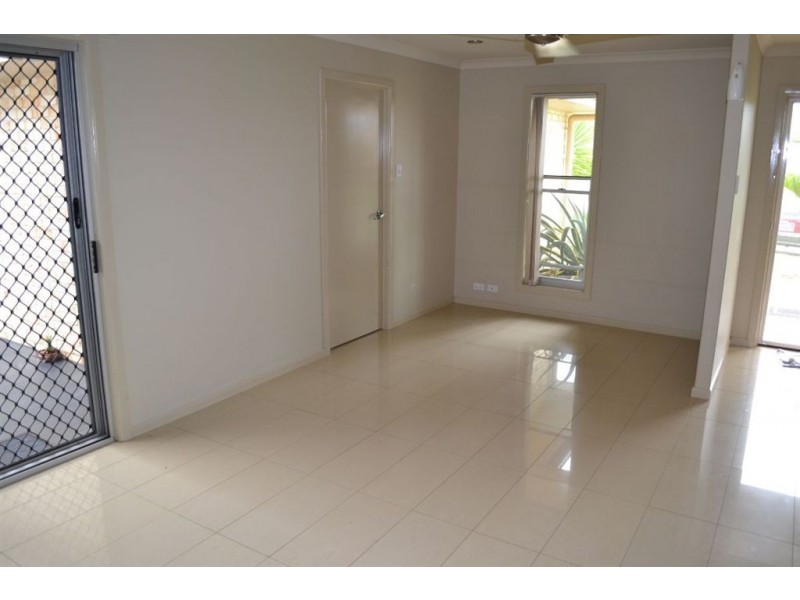 61 John Oxley Drive, Gracemere QLD 4702