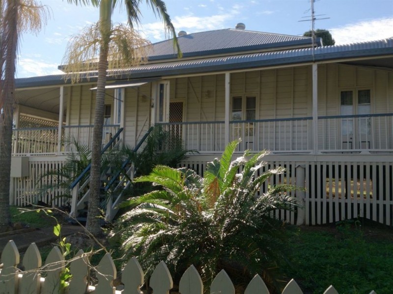 14 Grey Street, Mount Morgan QLD 4714