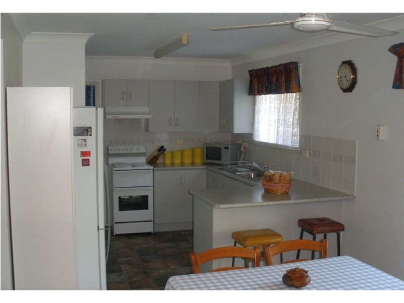 6 GLEESON CLOSE, Gracemere QLD 4702