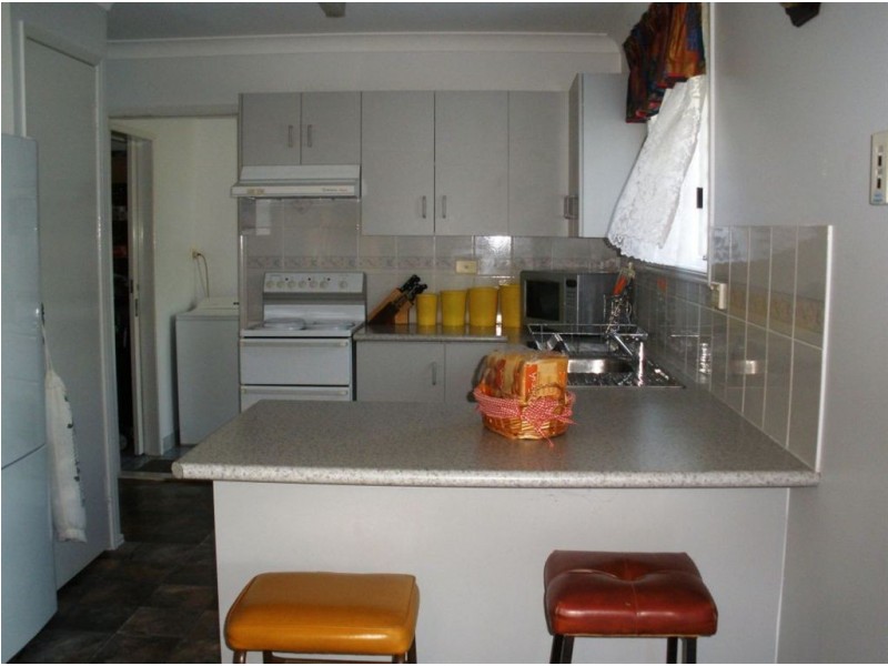 6 GLEESON CLOSE, Gracemere QLD 4702