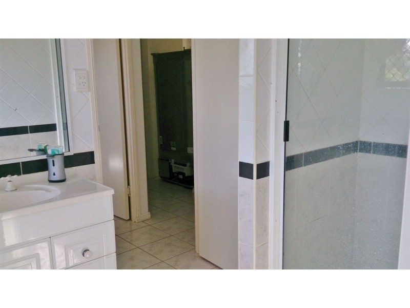 3 Lorraine Court, Gracemere QLD 4702