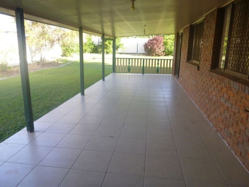 8 Lamb Avenue, Gracemere QLD 4702