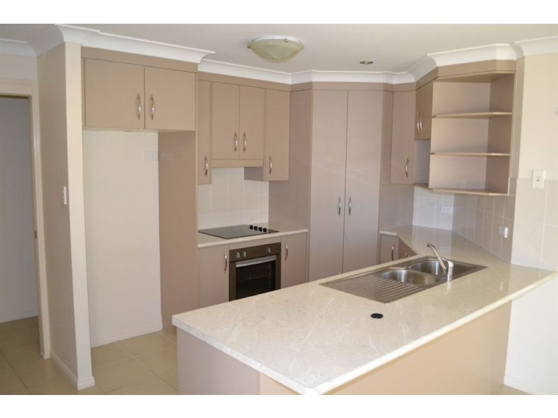 25 Joseph Street, Gracemere QLD 4702