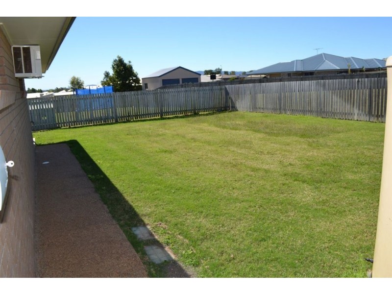 25 Joseph Street, Gracemere QLD 4702
