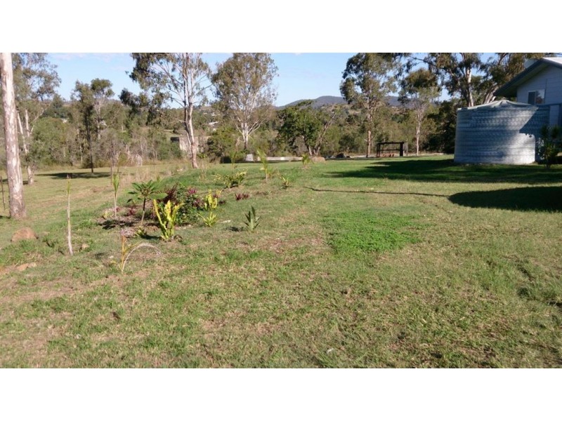 27 Gordon Lane, Mount Morgan QLD 4714