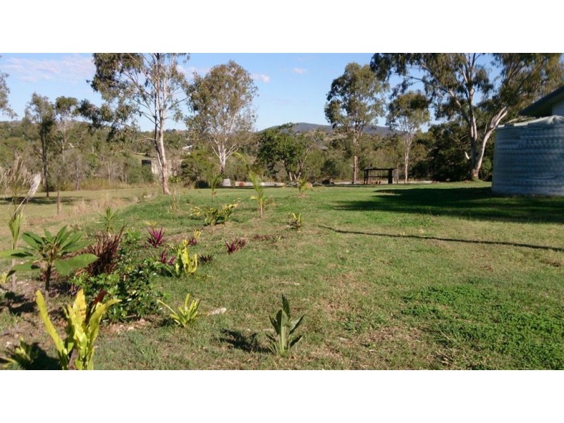 27 Gordon Lane, Mount Morgan QLD 4714