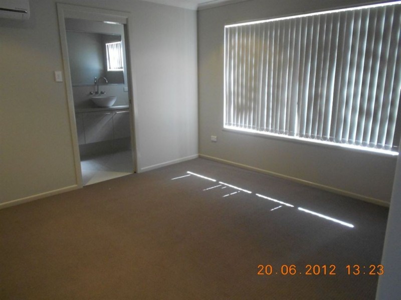 9 Maree Cres, Gracemere QLD 4702