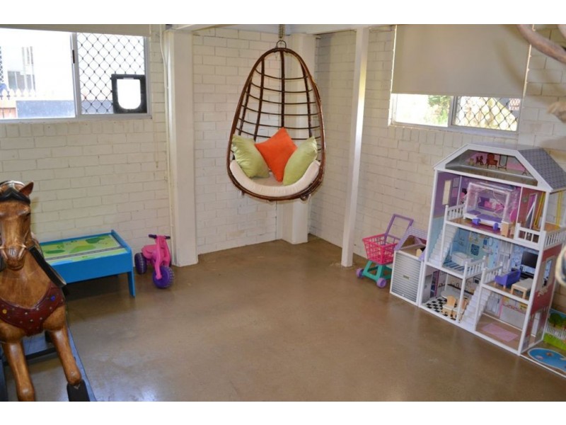 18 Hutchings Street, Gracemere QLD 4702