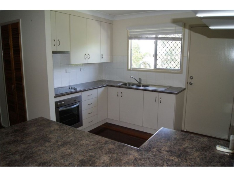 18 Hutchings Street, Gracemere QLD 4702