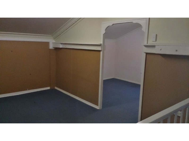 69 East Street, Mount Morgan QLD 4714