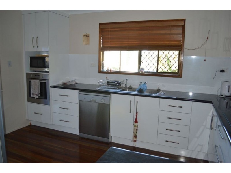13 Ward Street, Gracemere QLD 4702