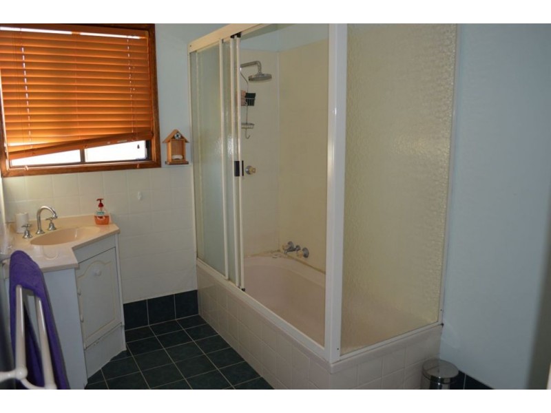 13 Ward Street, Gracemere QLD 4702