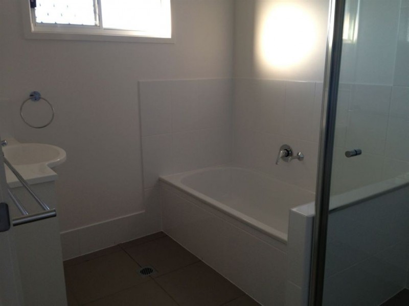 24 Govind Crescent, Gracemere QLD 4702