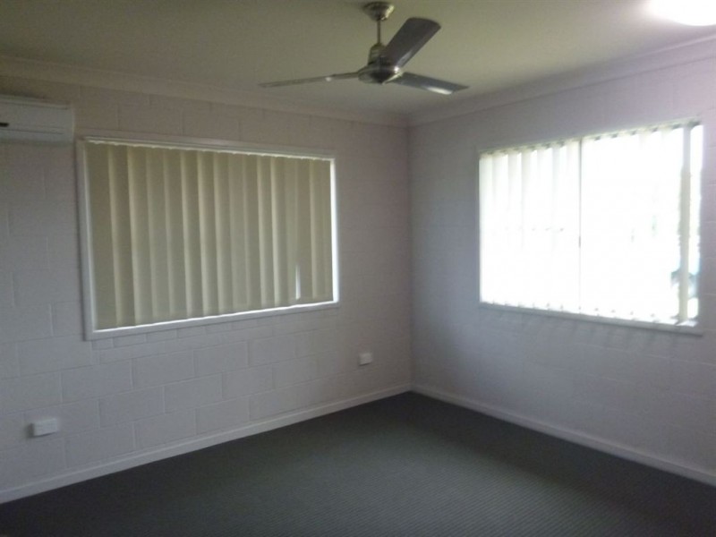 2/181 Lucas Street, Gracemere QLD 4702