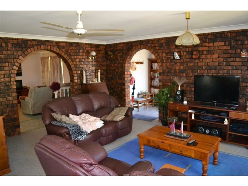 17 Dawson Street, Gracemere QLD 4702