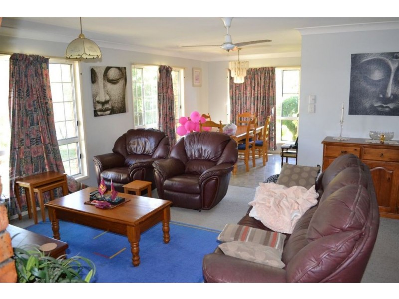 17 Dawson Street, Gracemere QLD 4702