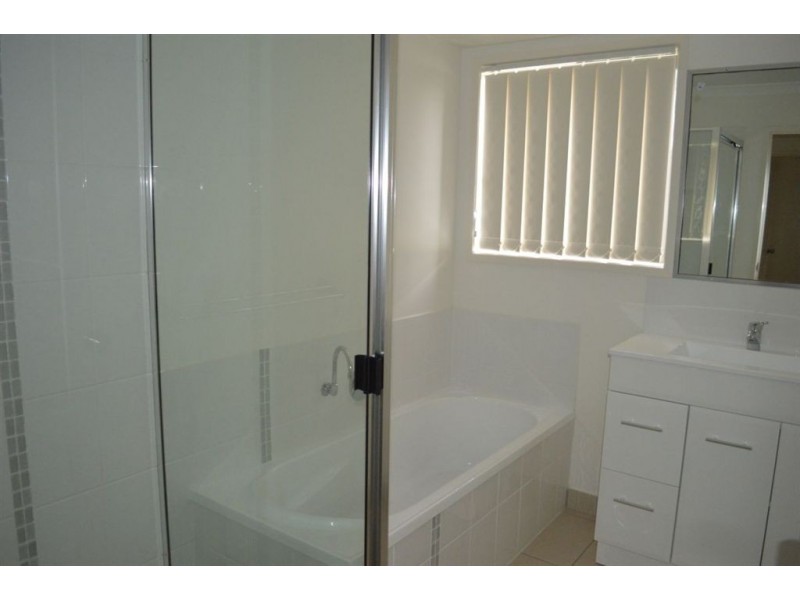 9 doongarra crescent, Gracemere QLD 4702