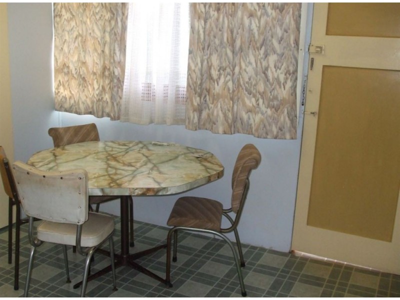 40 James St, Mount Morgan QLD 4714