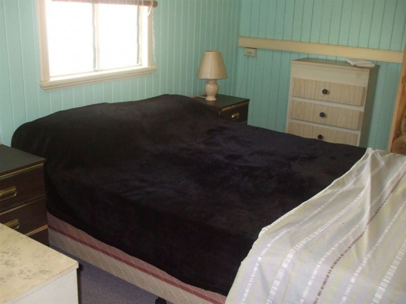 40 James St, Mount Morgan QLD 4714