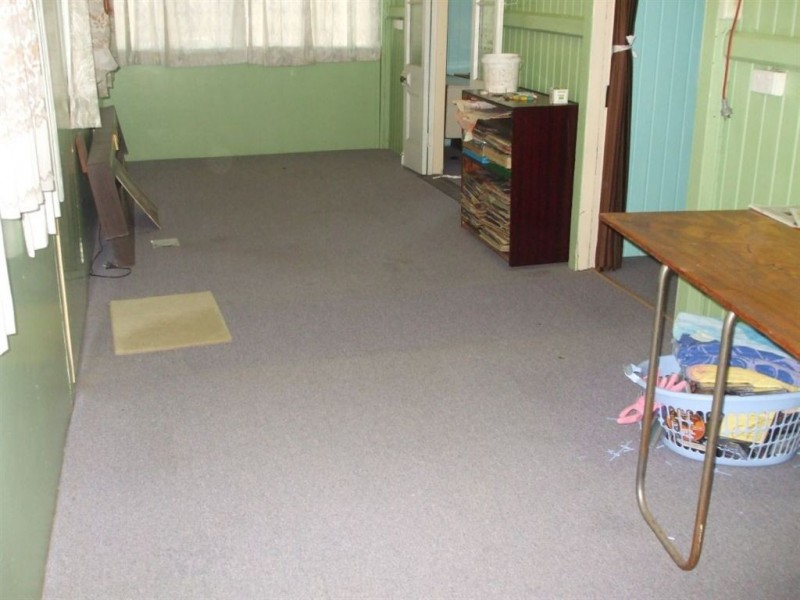 40 James St, Mount Morgan QLD 4714