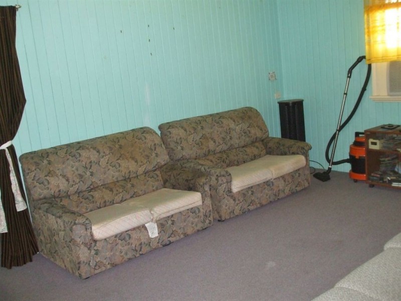 40 James St, Mount Morgan QLD 4714