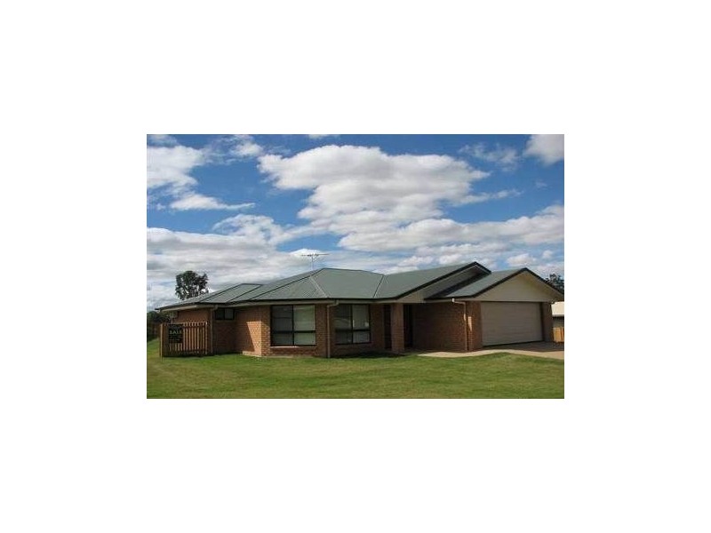 9 Riley Drive, Gracemere QLD 4702