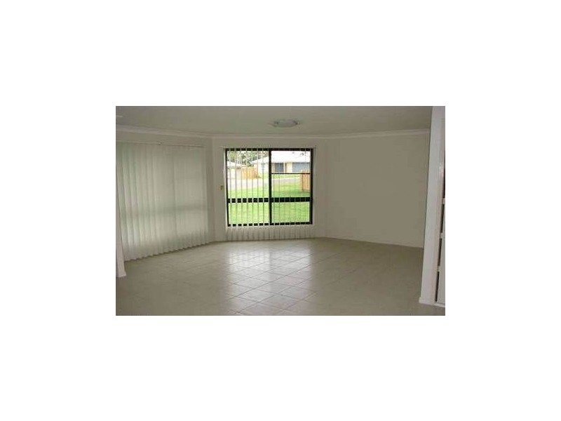 9 Riley Drive, Gracemere QLD 4702