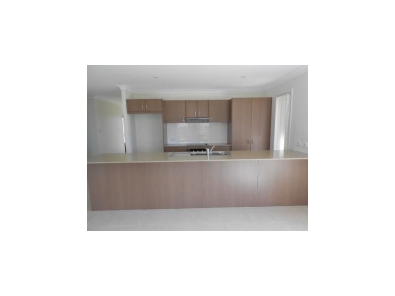 27 Koolamarra Drive, Gracemere QLD 4702